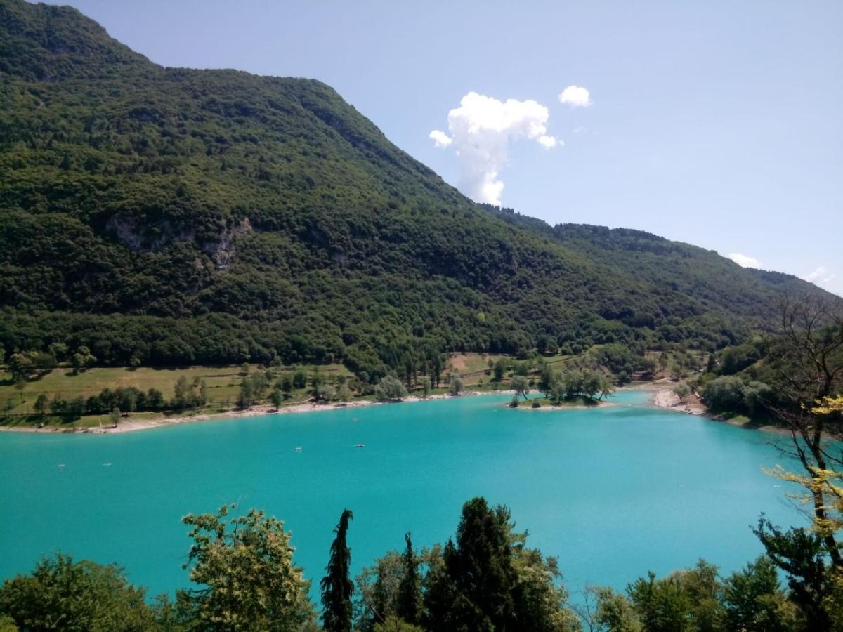 Agritur Tenno Cantina Bio Natura Buitenkant foto